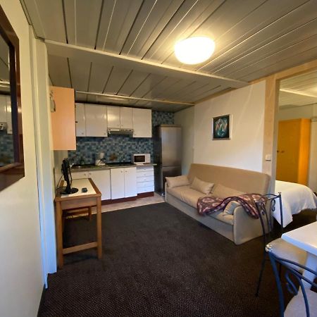 Pension Compostela Inn Cacheiras Eksteriør bilde