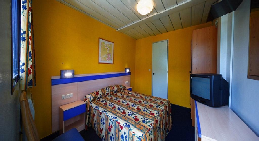 Pension Compostela Inn Cacheiras Eksteriør bilde